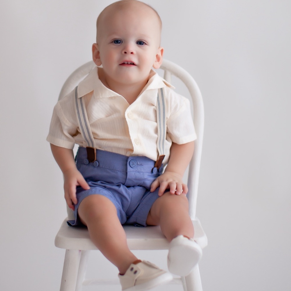 OshKosh B’Gosh Baby Boys Size 9M suspender shorts with old navy linen shirt